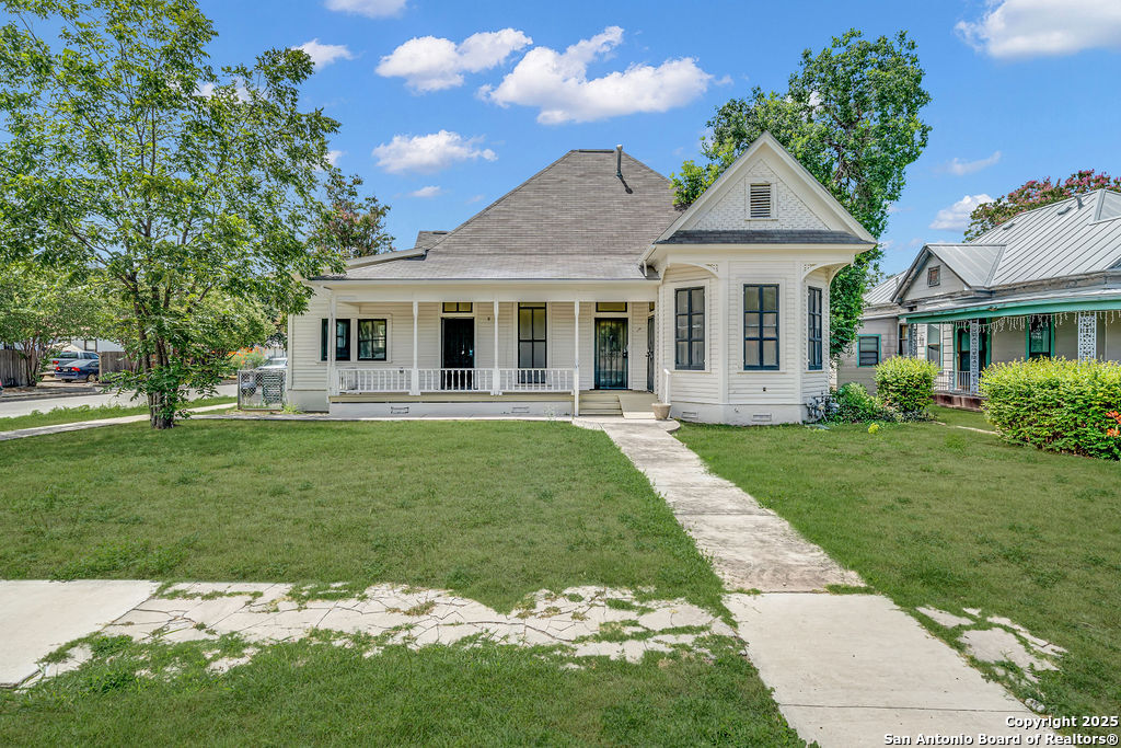 530 E Carson Street San Antonio TX 78208