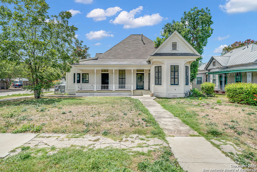 530 E Carson Street San Antonio TX 78208