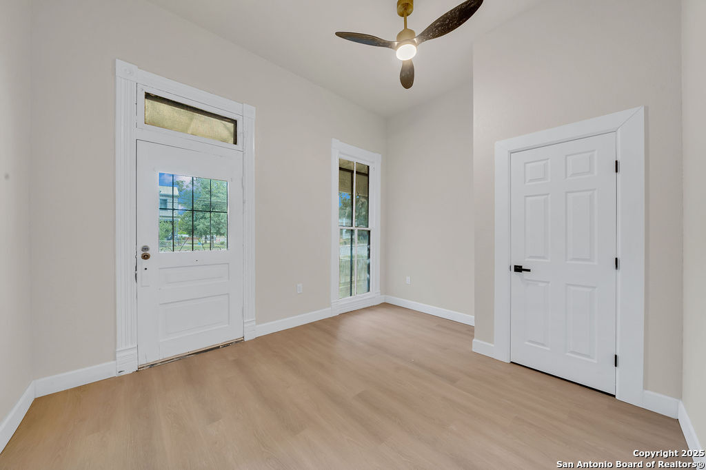 530 E Carson Street San Antonio TX 78208