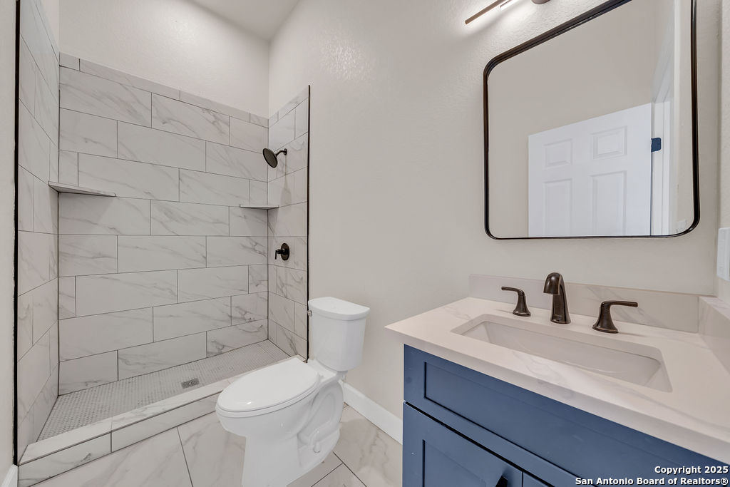 530 E Carson Street San Antonio TX 78208