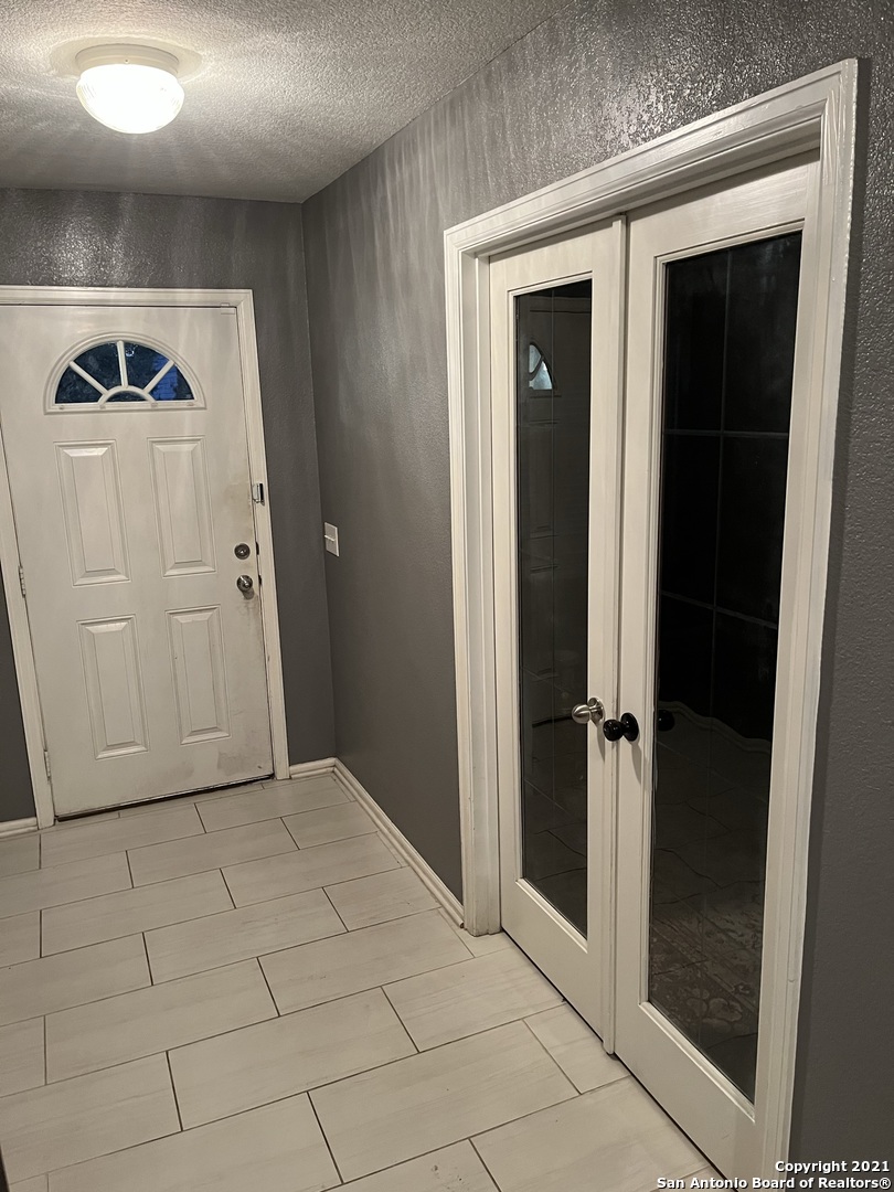 15710 Robin View San Antonio TX 78255