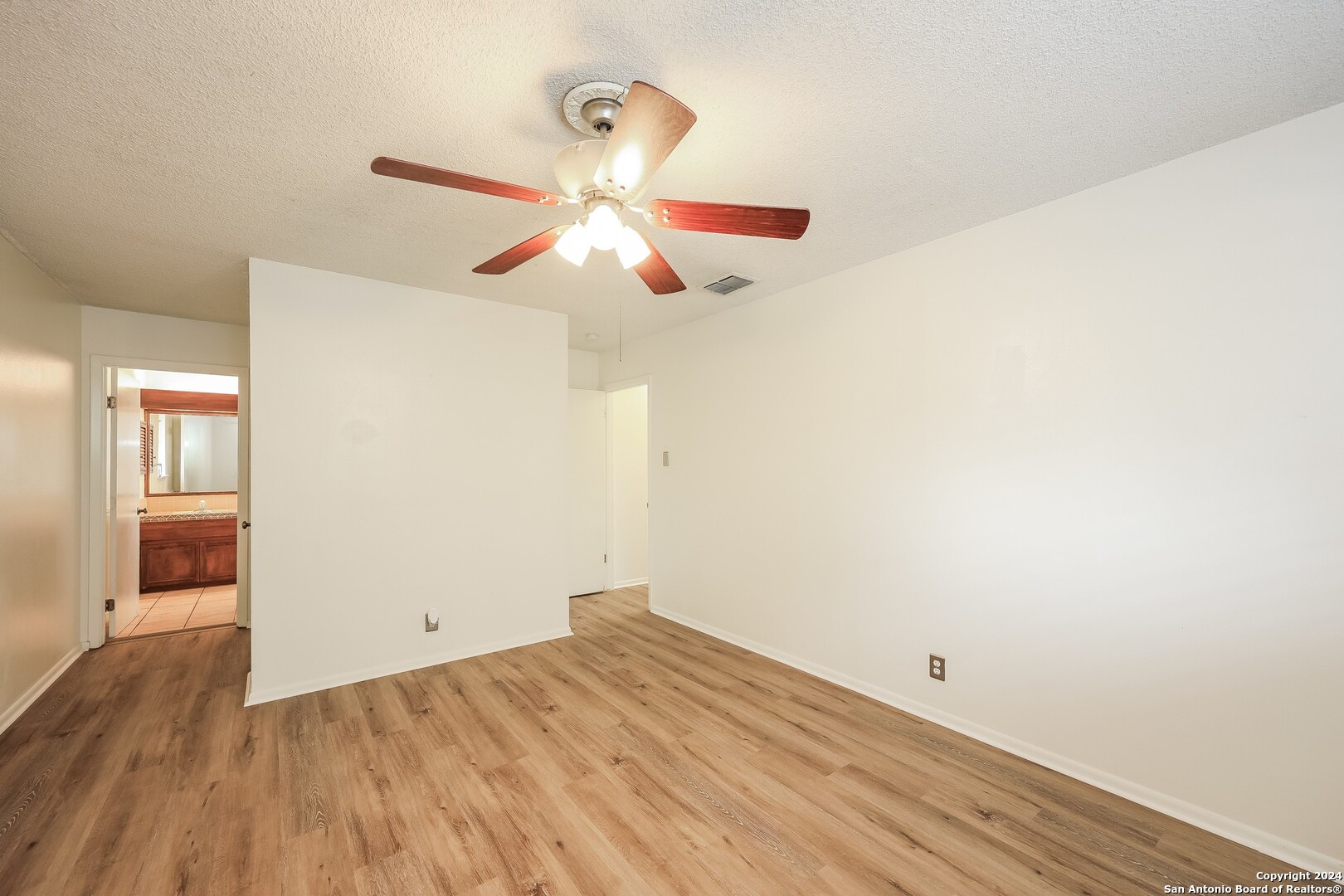3647 Pinebluff Drive San Antonio TX 78230