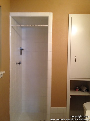 213 Royal Drive Converse TX 78109