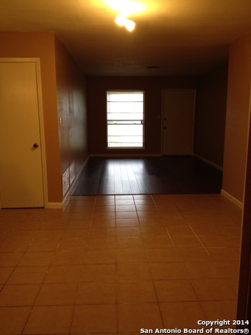213 Royal Drive Converse TX 78109