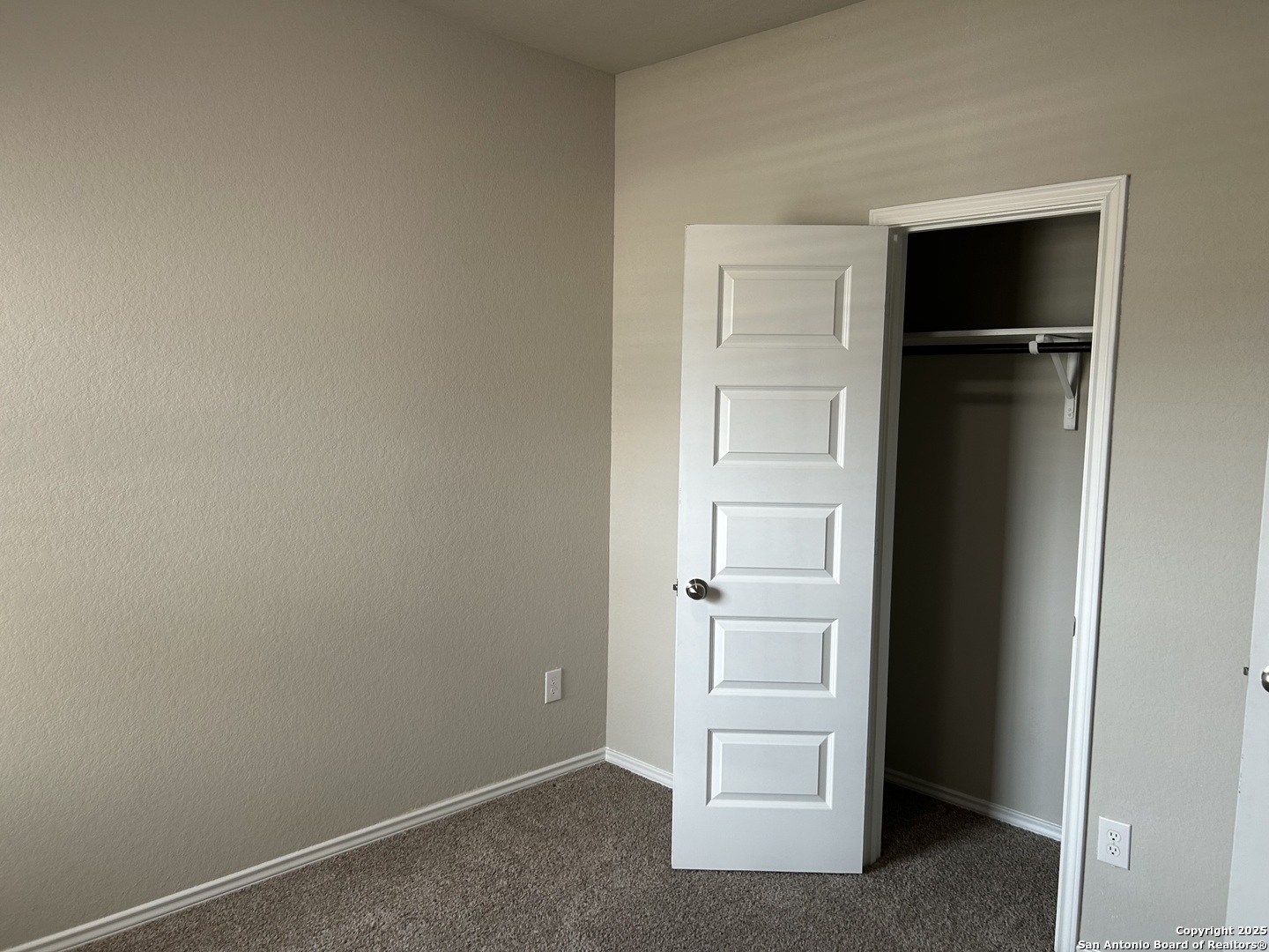 2435 Dry Moss Way San Antonio TX 78224