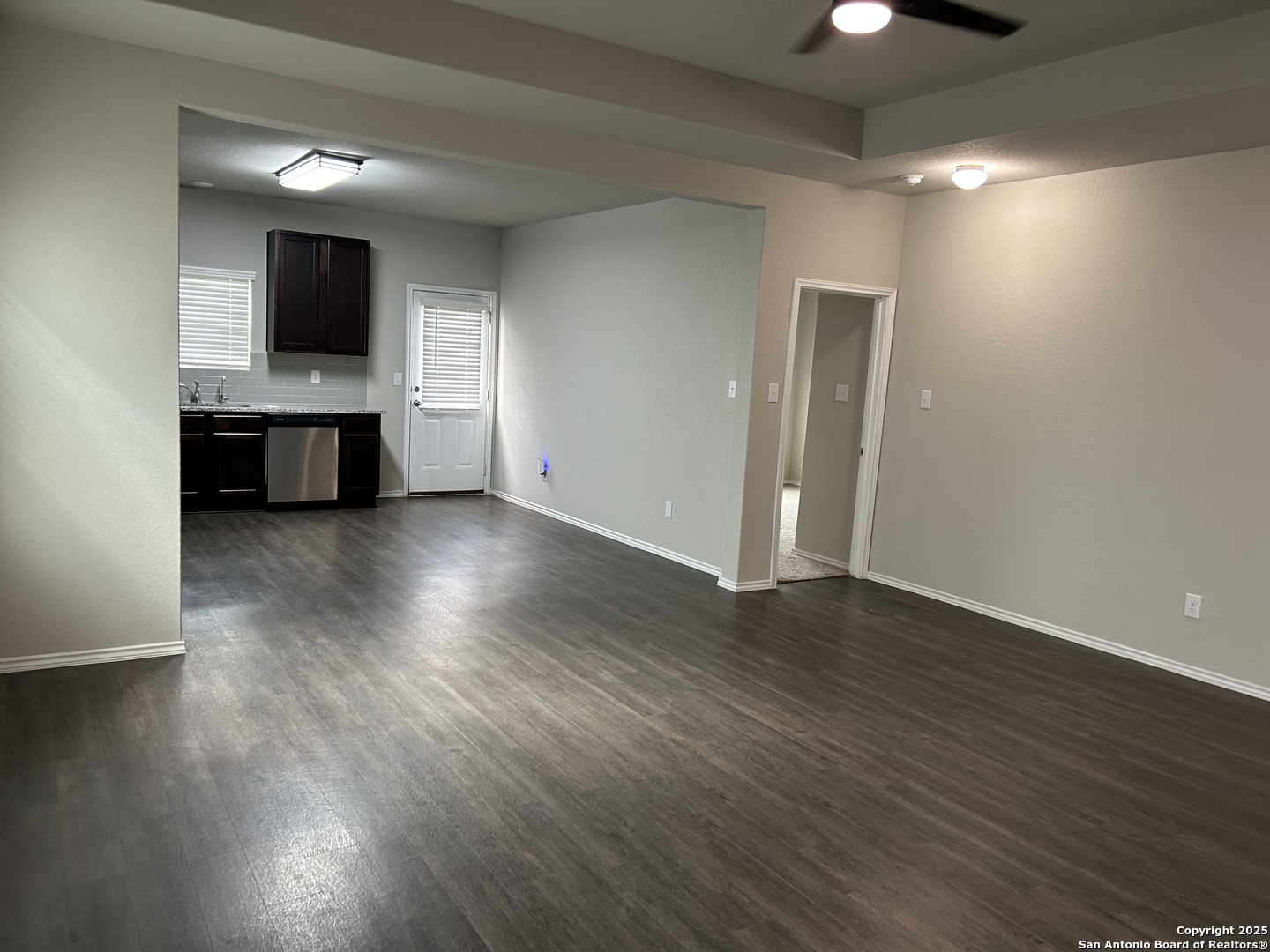 2435 Dry Moss Way San Antonio TX 78224