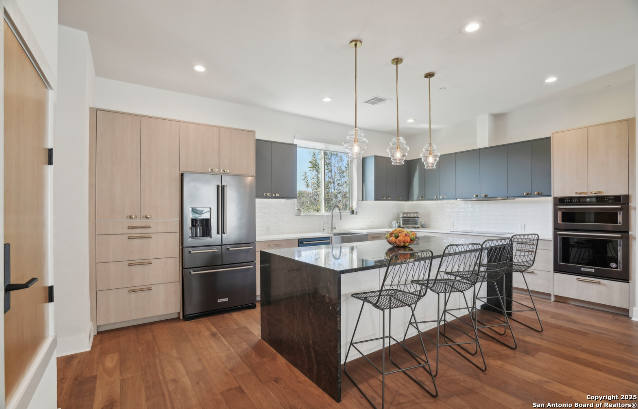 310 Clay San Antonio TX 78204