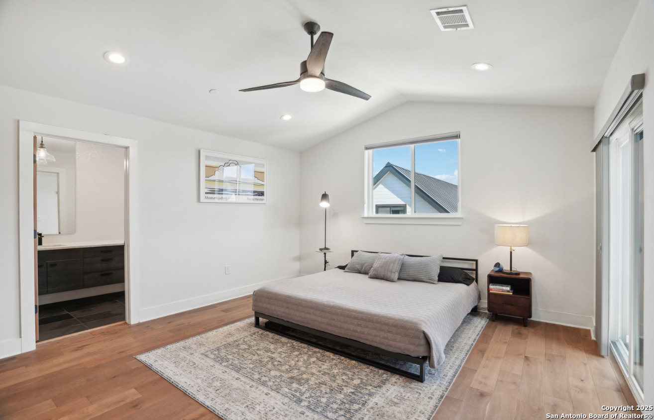310 Clay San Antonio TX 78204