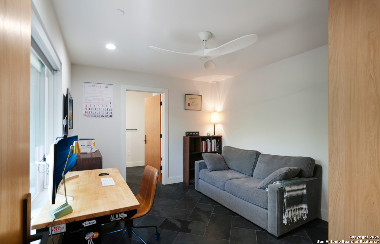 310 Clay San Antonio TX 78204