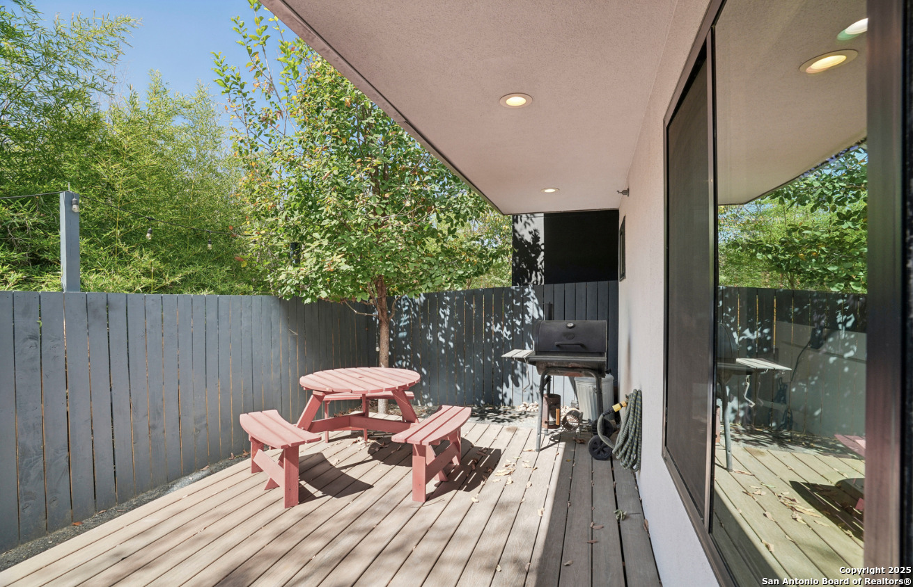 310 Clay San Antonio TX 78204
