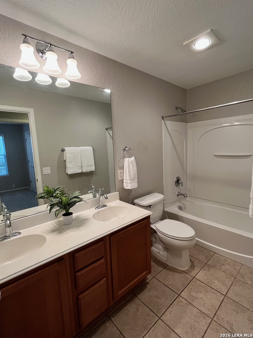 3613 Storm Ridge Schertz TX 78108