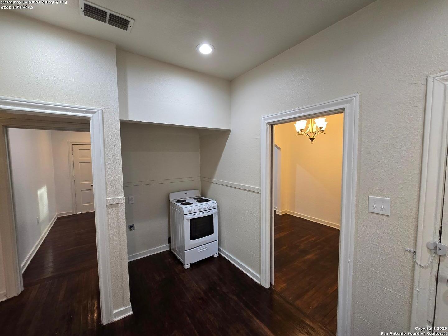 809 Elmwood San Antonio TX 78212