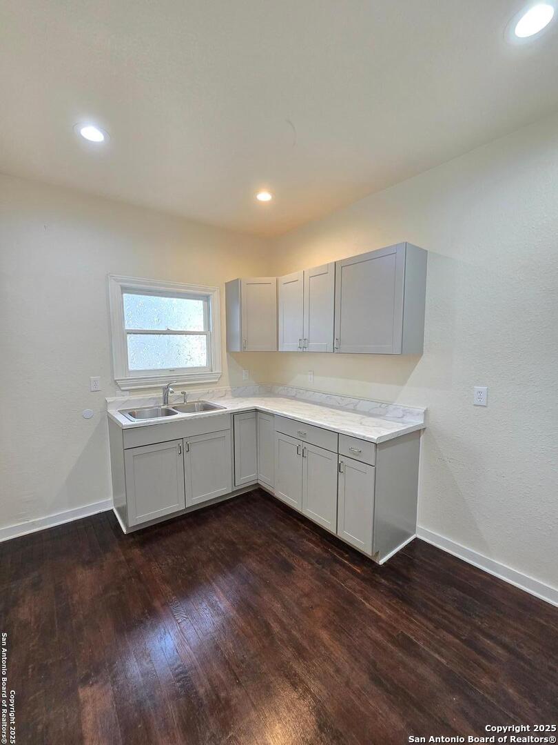 809 Elmwood San Antonio TX 78212