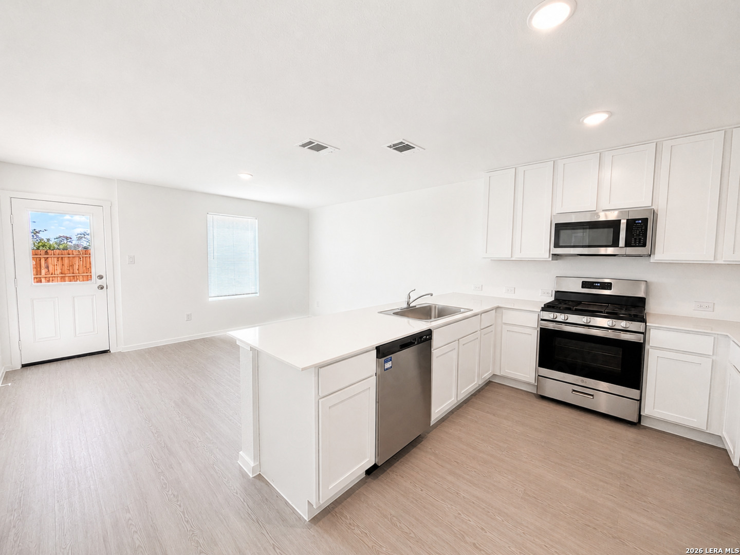 6506 Dali Bend San Antonio TX 78263