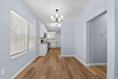 523 Bailey Avenue San Antonio TX 78210