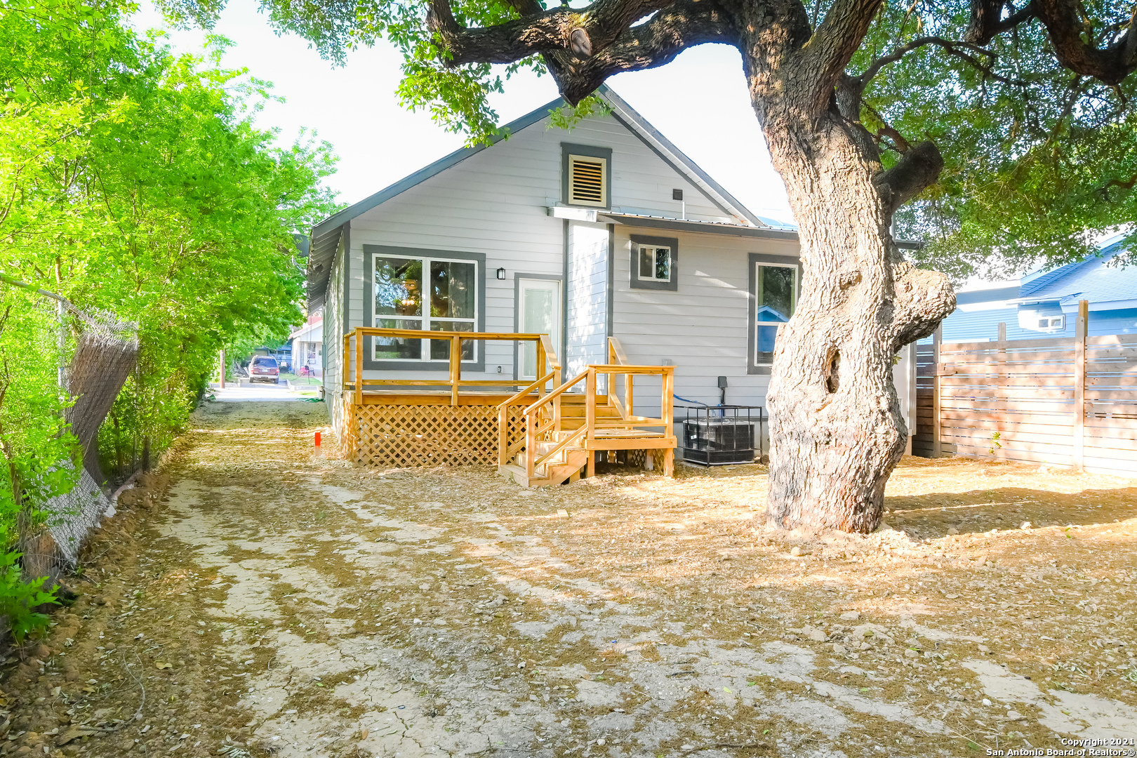 523 Porter Street San Antonio TX 78210