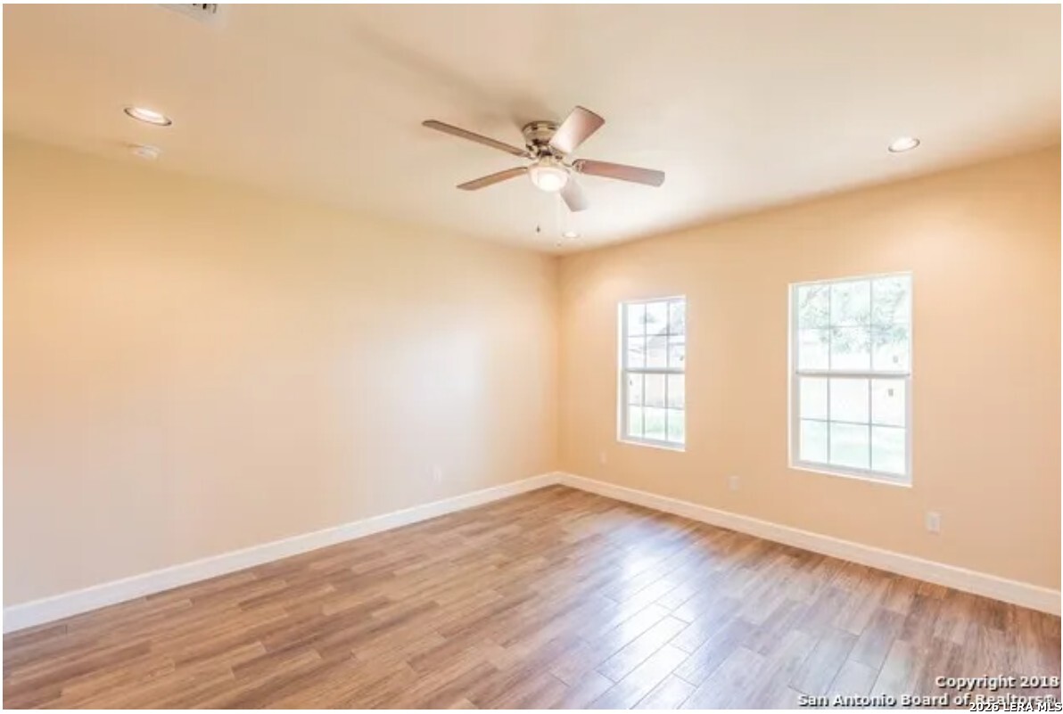 1418 W Hollywood San Antonio TX 78201
