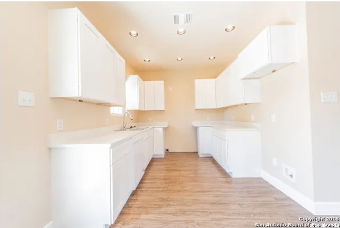 1418 W Hollywood San Antonio TX 78201