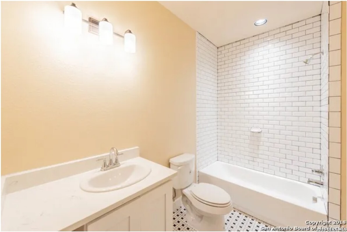 1418 W Hollywood San Antonio TX 78201