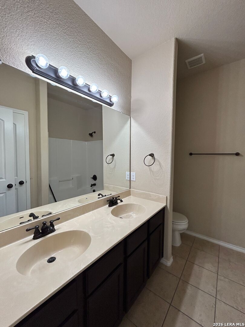 697 Creekside Circle New Braunfels TX 78130