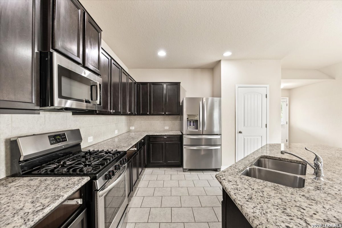 9211 Savoy Sands San Antonio TX 78254