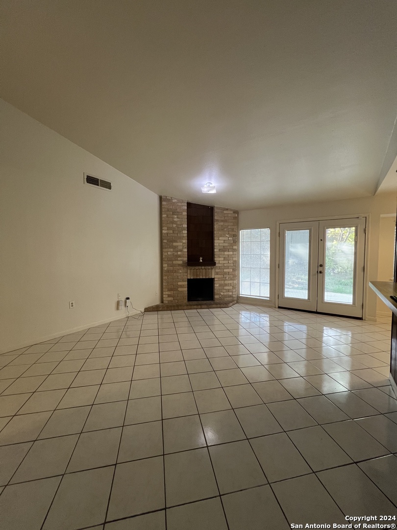 9123 Alpine Trail Street San Antonio TX 78250