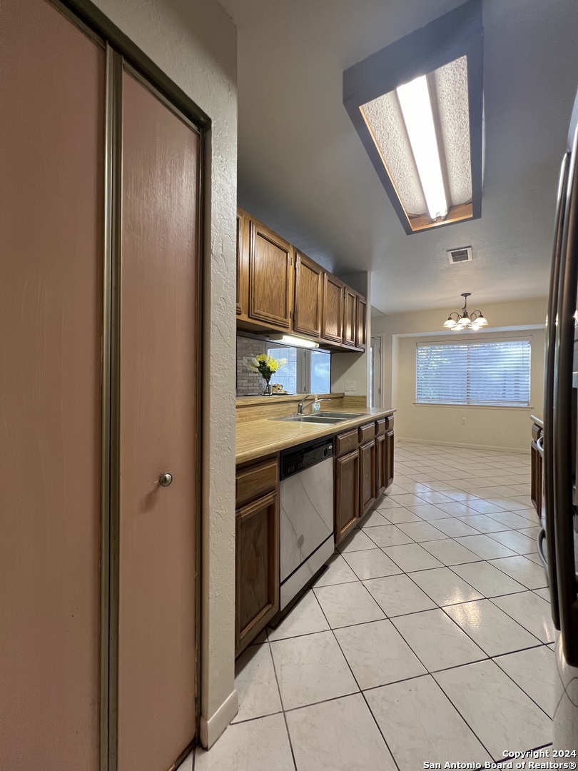 9123 Alpine Trail Street San Antonio TX 78250