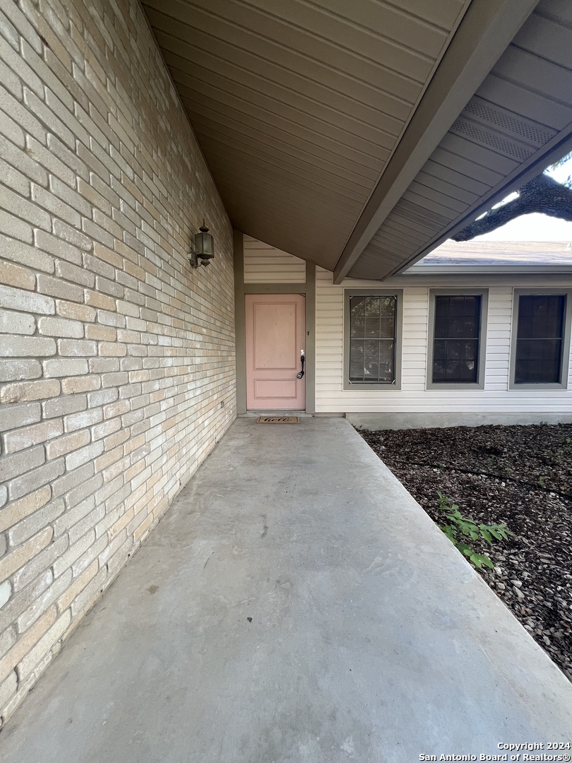 9123 Alpine Trail Street San Antonio TX 78250