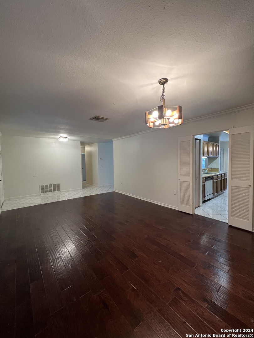 9123 Alpine Trail Street San Antonio TX 78250
