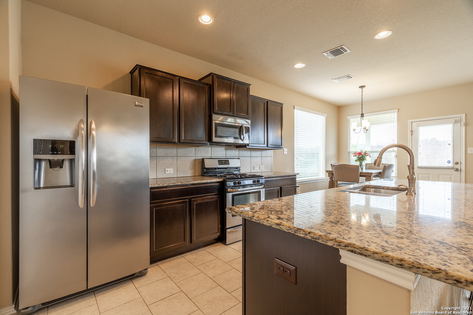 740 Smooth Wine Cibolo TX 78108