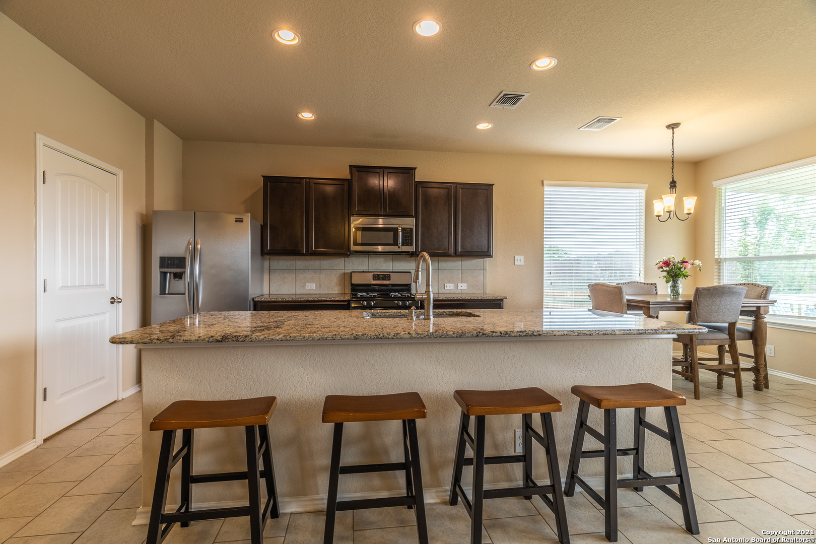740 Smooth Wine Cibolo TX 78108