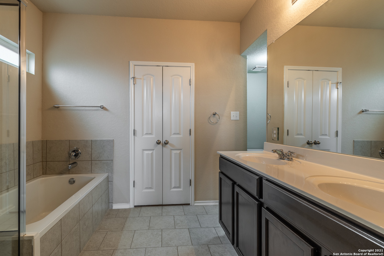 740 Smooth Wine Cibolo TX 78108
