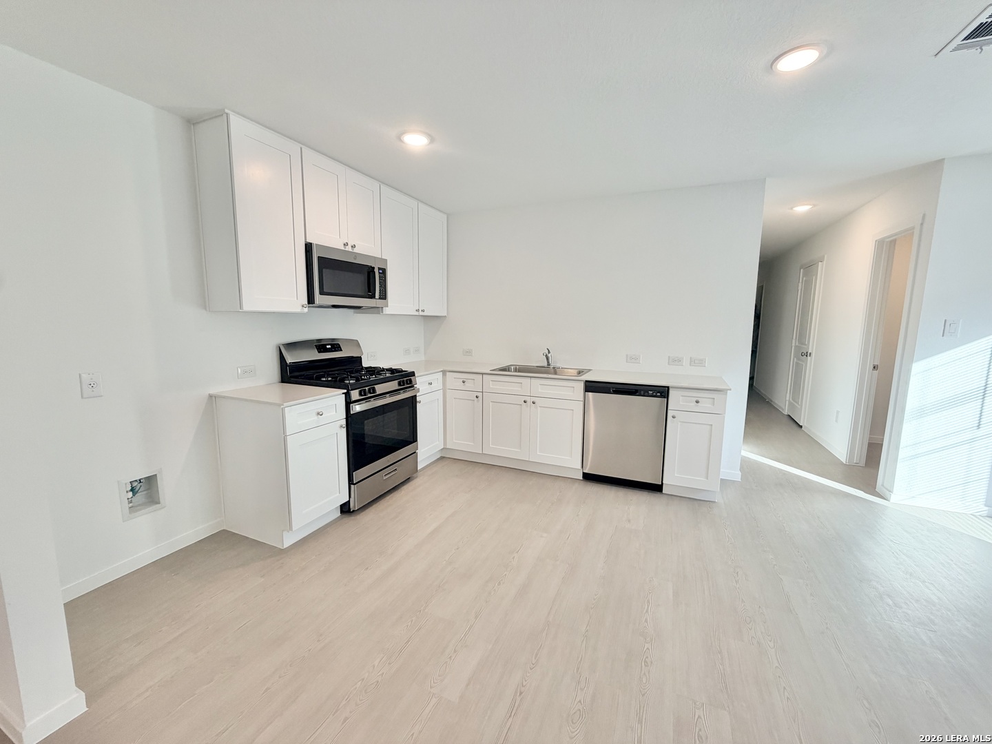 8530 Eucalyptus Hills San Antonio TX 78222