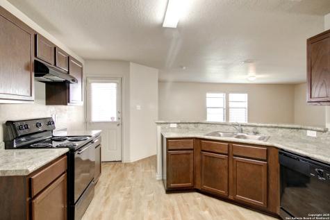 8915 Ashley Wilkes San Antonio TX 78221