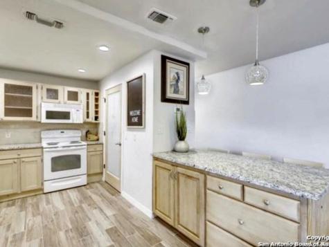 11843 Braesview San Antonio TX 78213