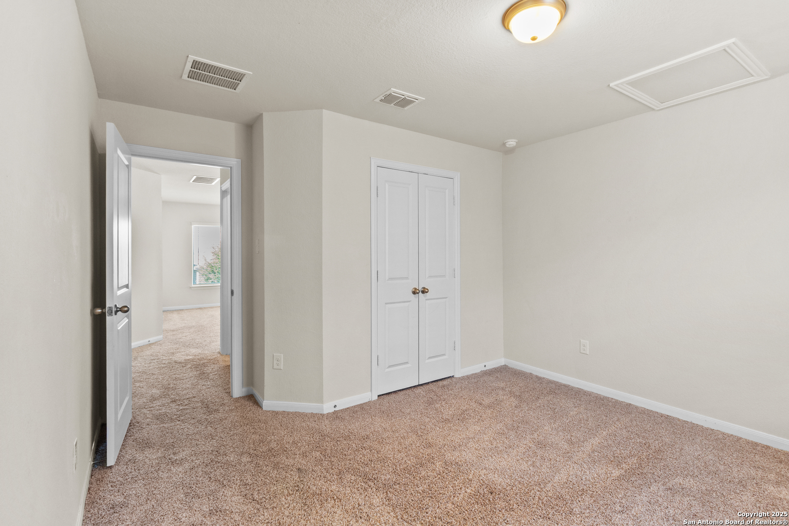 8904 Portobello Way Converse TX 78109