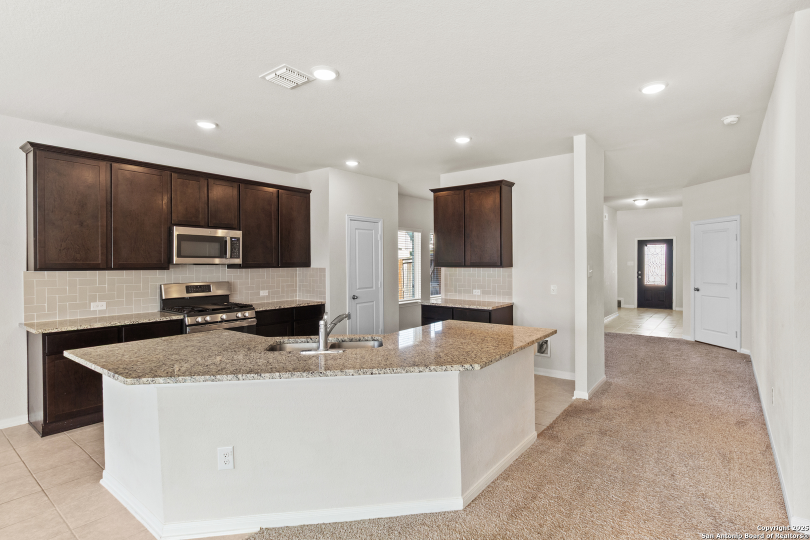 8904 Portobello Way Converse TX 78109