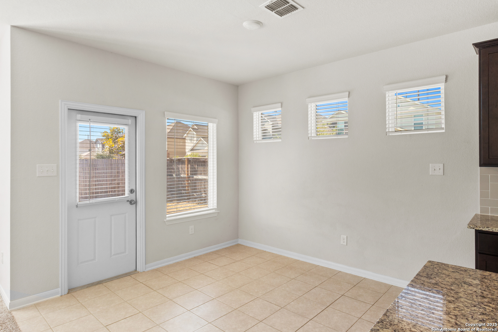 8904 Portobello Way Converse TX 78109