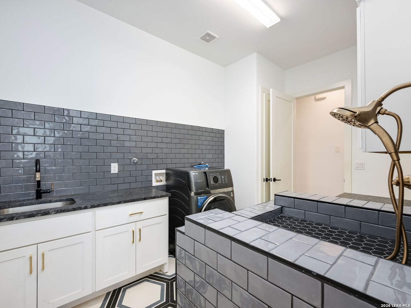 111 Wellesley Landing San Antonio TX 78231
