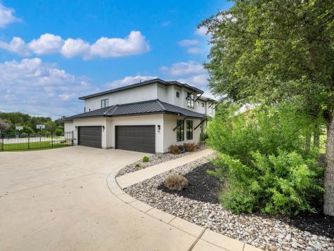 111 Wellesley Landing San Antonio TX 78231