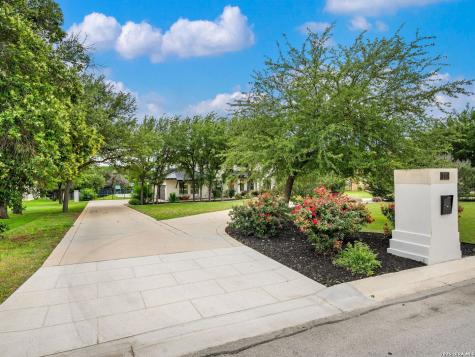 111 Wellesley Landing San Antonio TX 78231