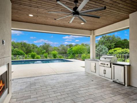 111 Wellesley Landing San Antonio TX 78231