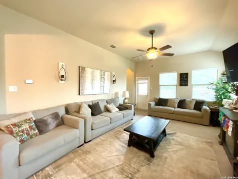 8715 Yormis Nest San Antonio TX 78251