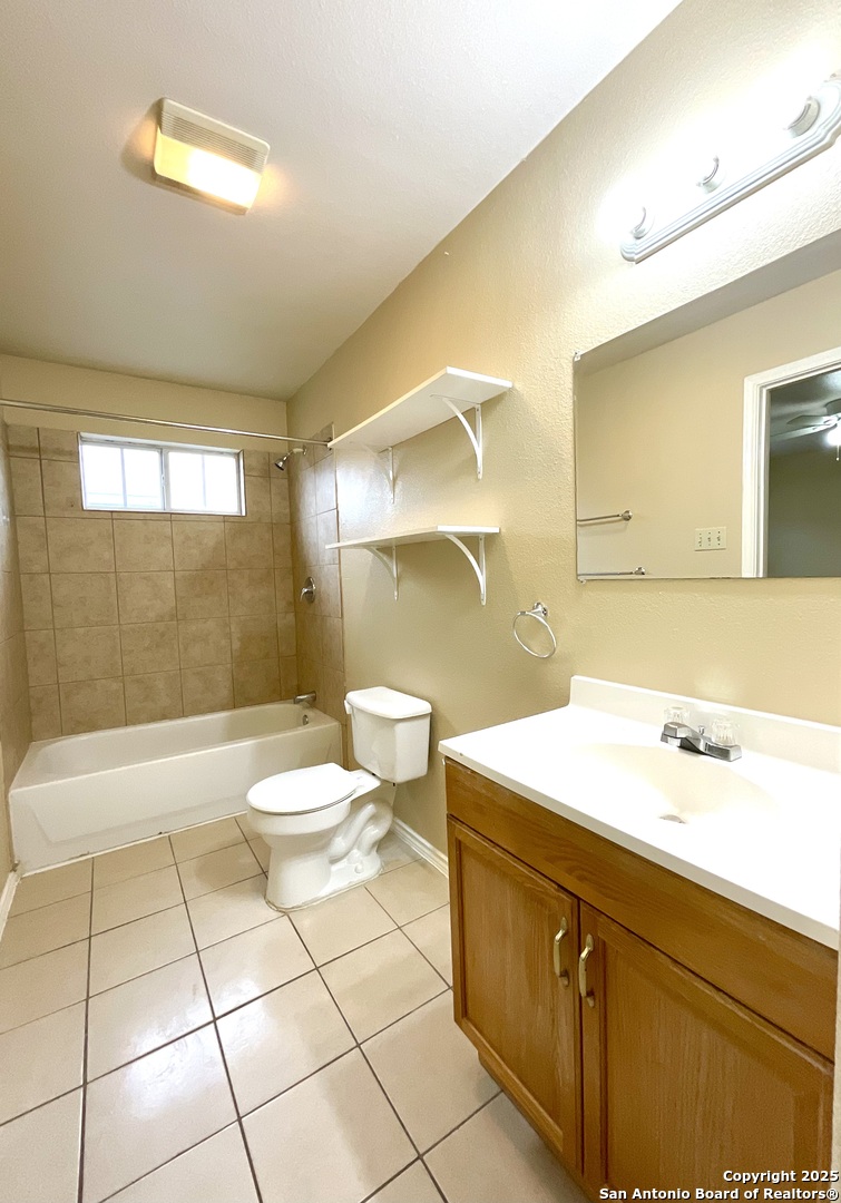 7560 Oak Chase San Antonio TX 78239