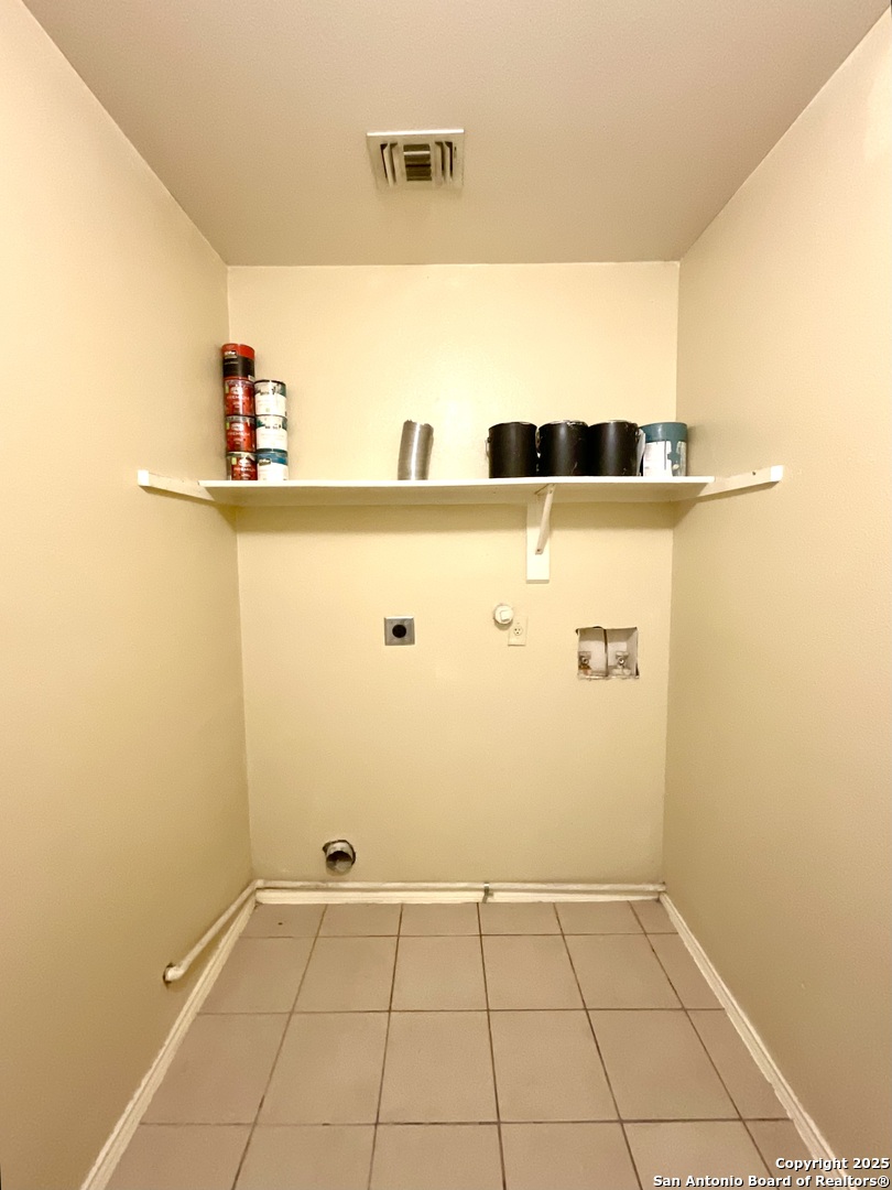 7560 Oak Chase San Antonio TX 78239