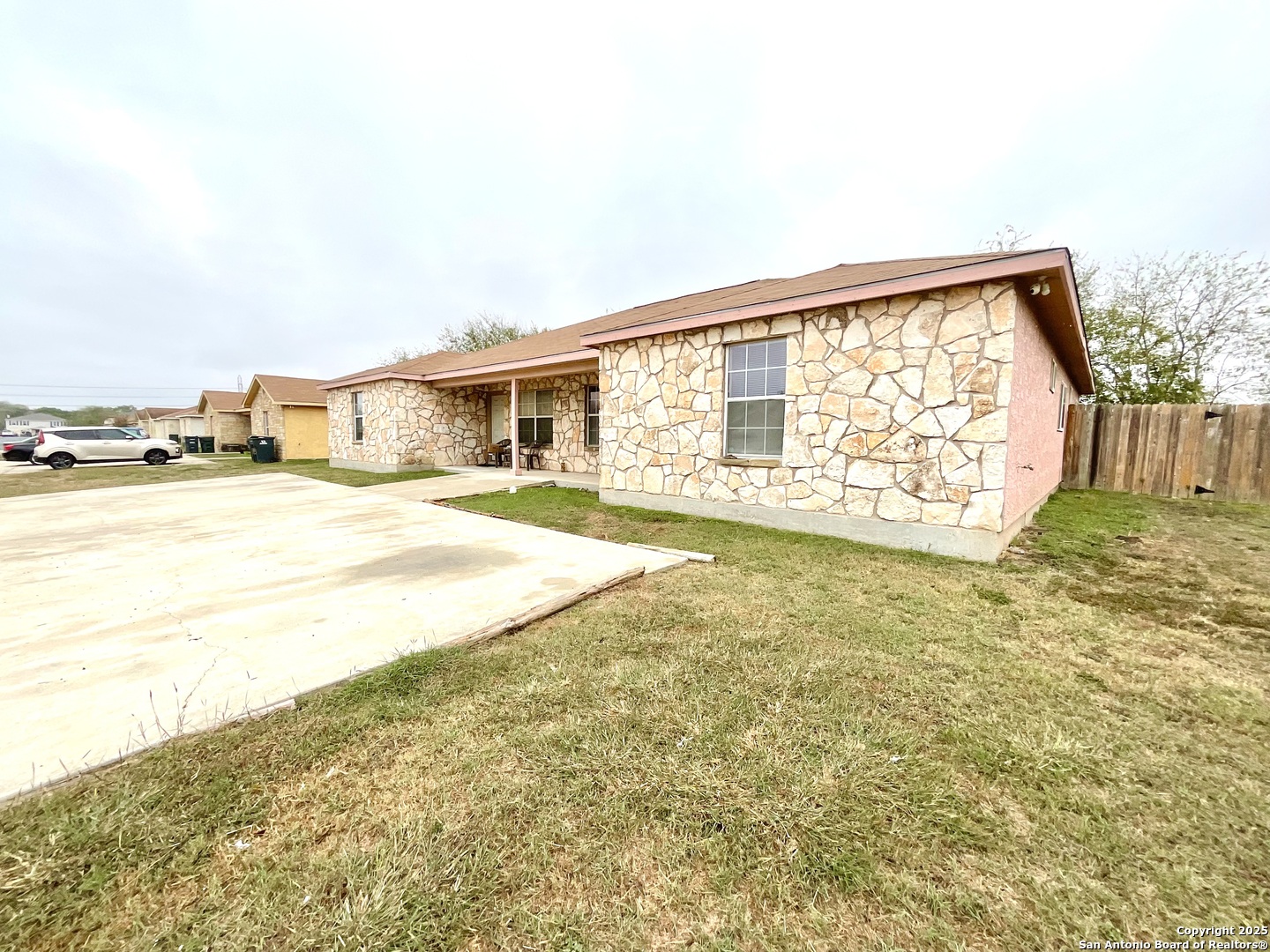 7560 Oak Chase San Antonio TX 78239