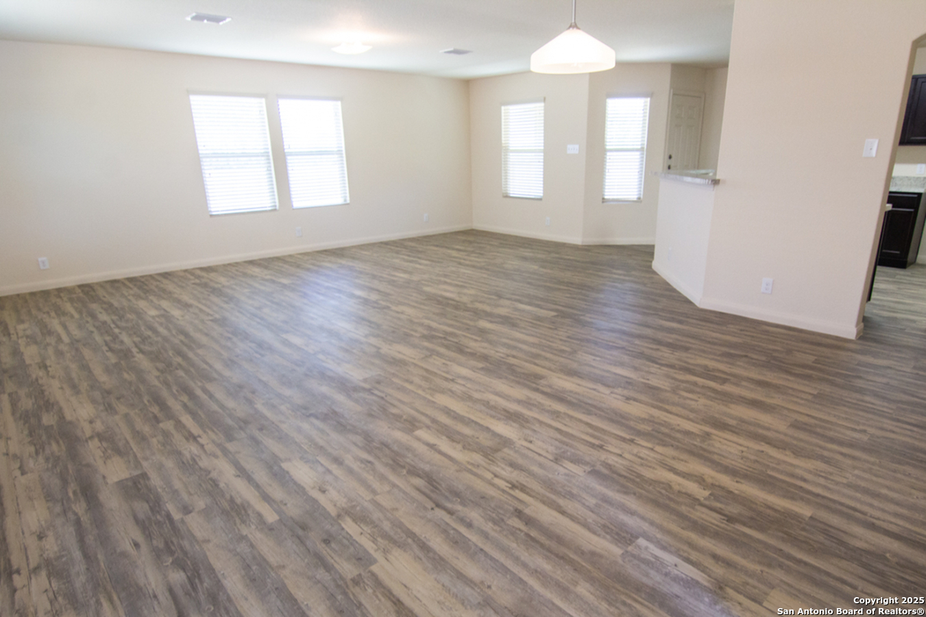 8739 Tesoro Hills San Antonio TX 78242