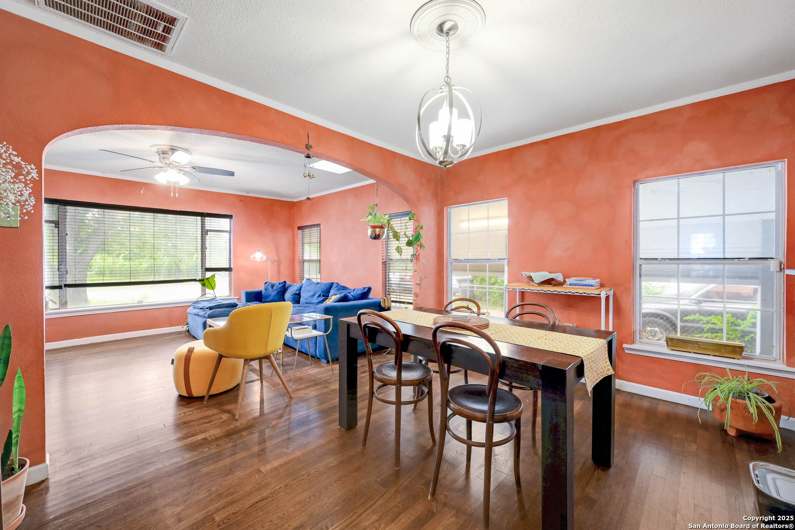 2231 W Woodlawn San Antonio TX 78201