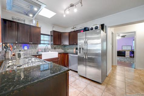 2231 W Woodlawn San Antonio TX 78201