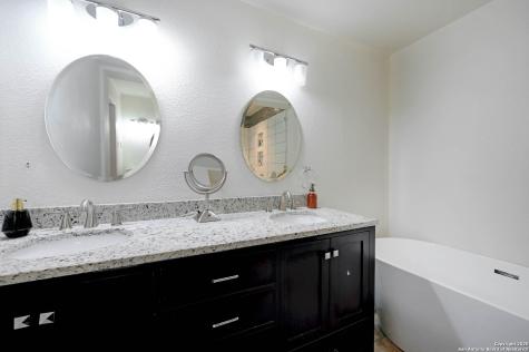 2231 W Woodlawn San Antonio TX 78201